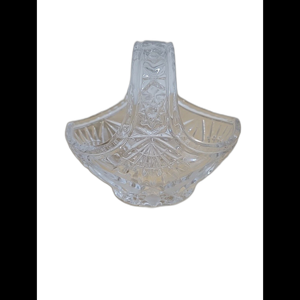 Vintage Pressed Glass Easter Basket‎ Bonbon Candy Dish Handle
